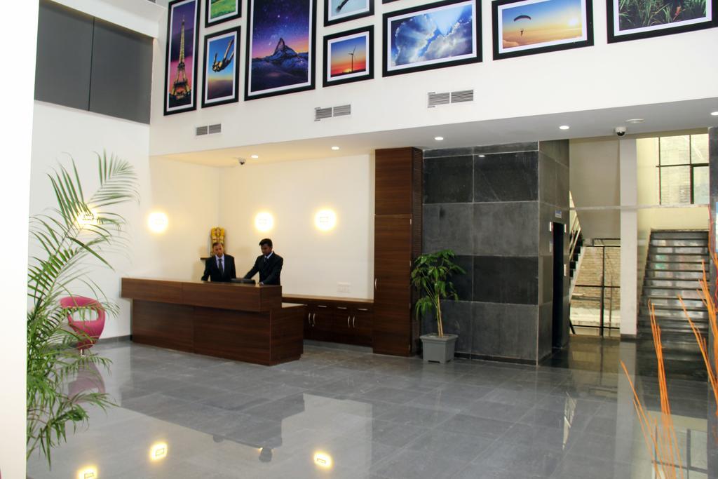 The Sky Court Otel Evrengabad Dış mekan fotoğraf